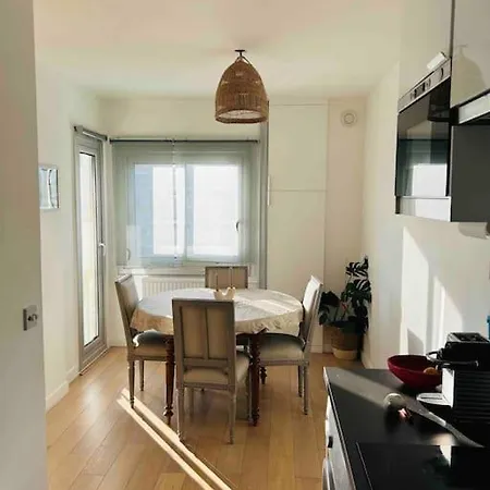 Rent A Modern And Flat *