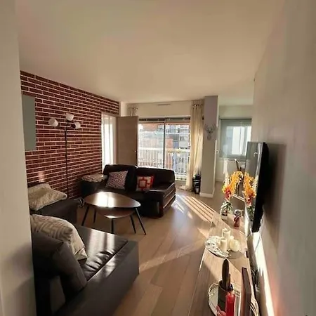 Rent A Modern And Flat * Paris